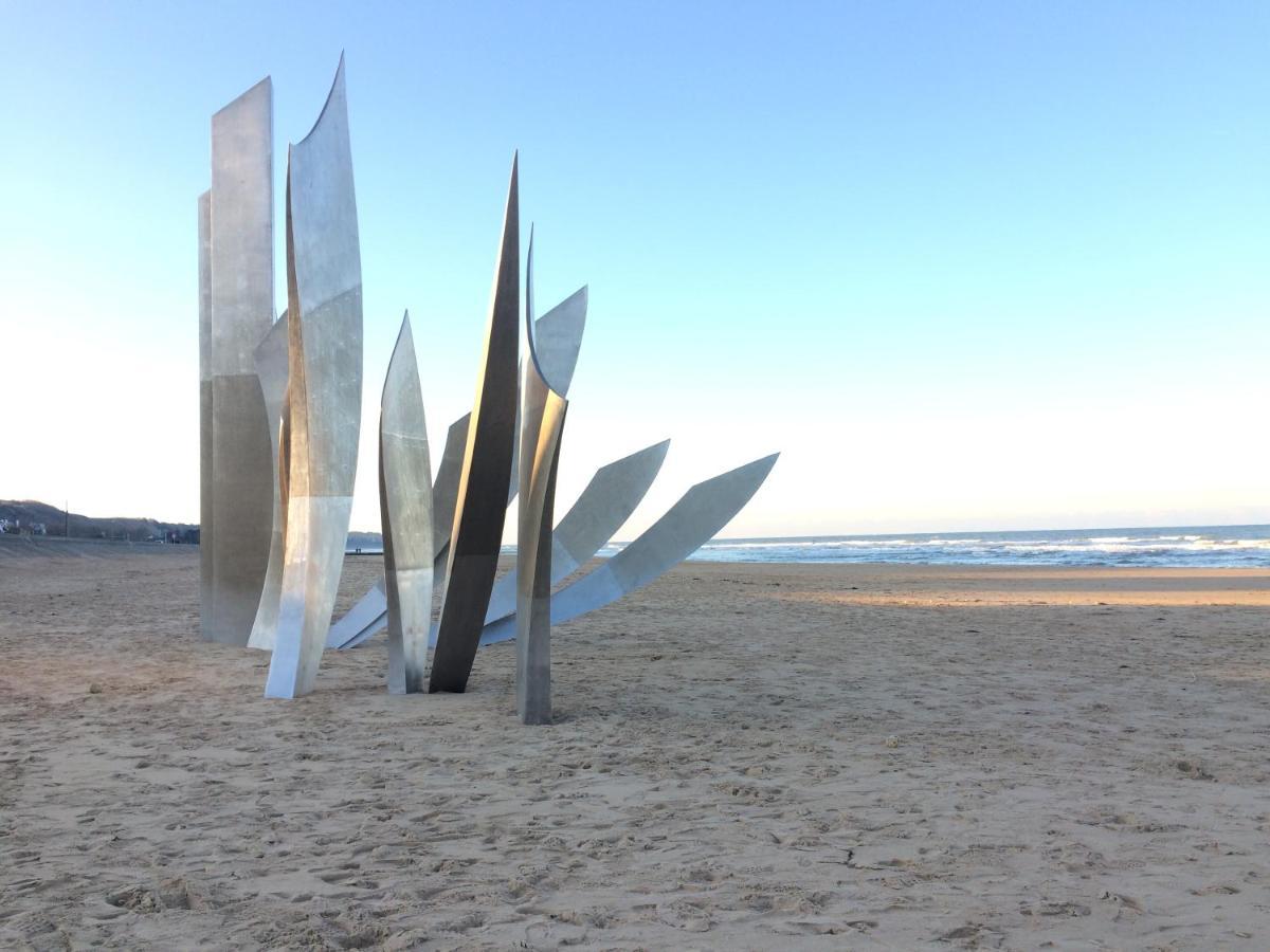 Les Chambres D'Omaha Beach Etablissement Avec Deux Chambres D'Hotes, Petit-Dejeuner Compris Fait-Maison Et Produits Locaux Vierville-sur-Mer Luaran gambar