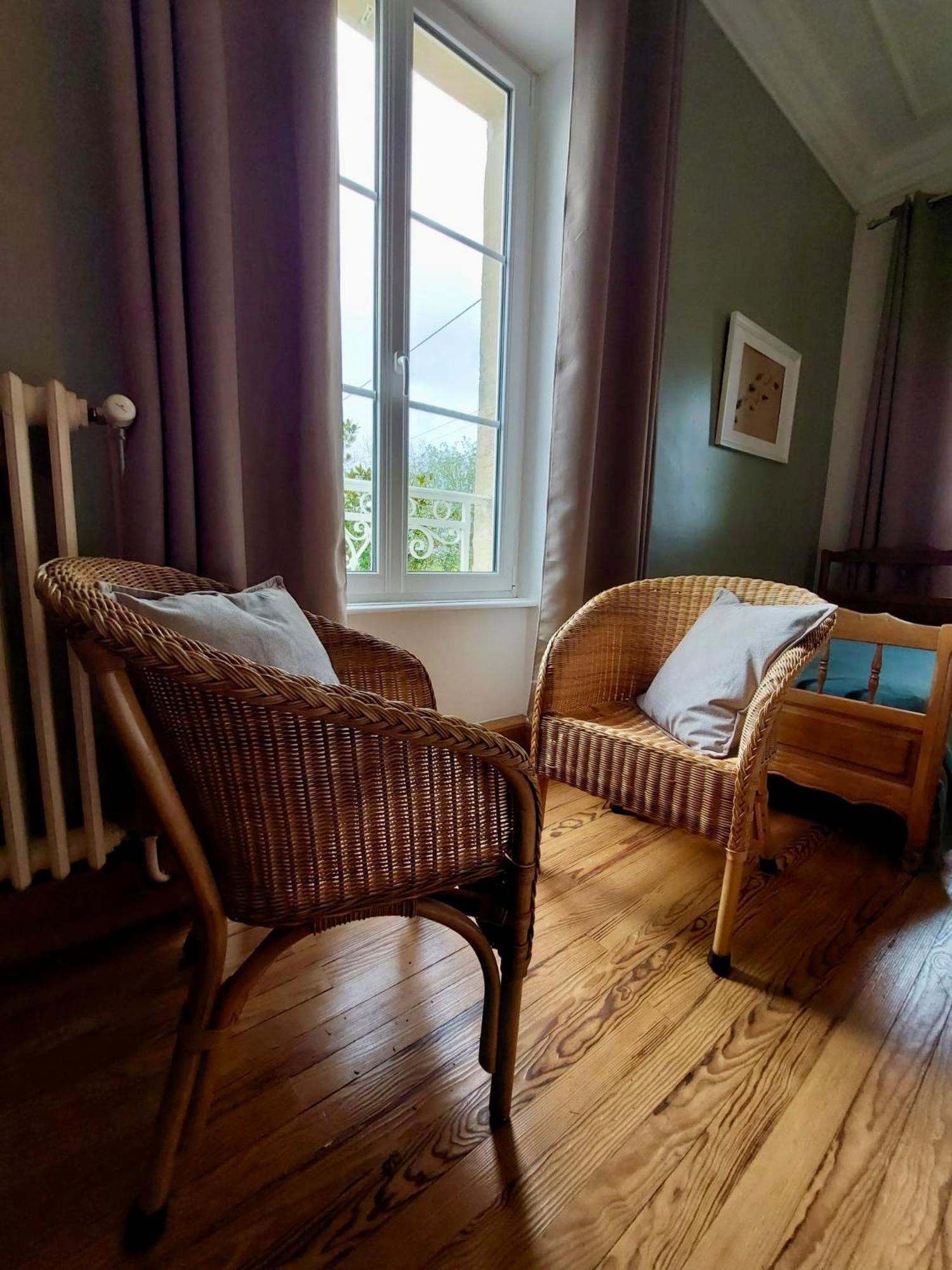 Les Chambres D'Omaha Beach Etablissement Avec Deux Chambres D'Hotes, Petit-Dejeuner Compris Fait-Maison Et Produits Locaux Vierville-sur-Mer Luaran gambar
