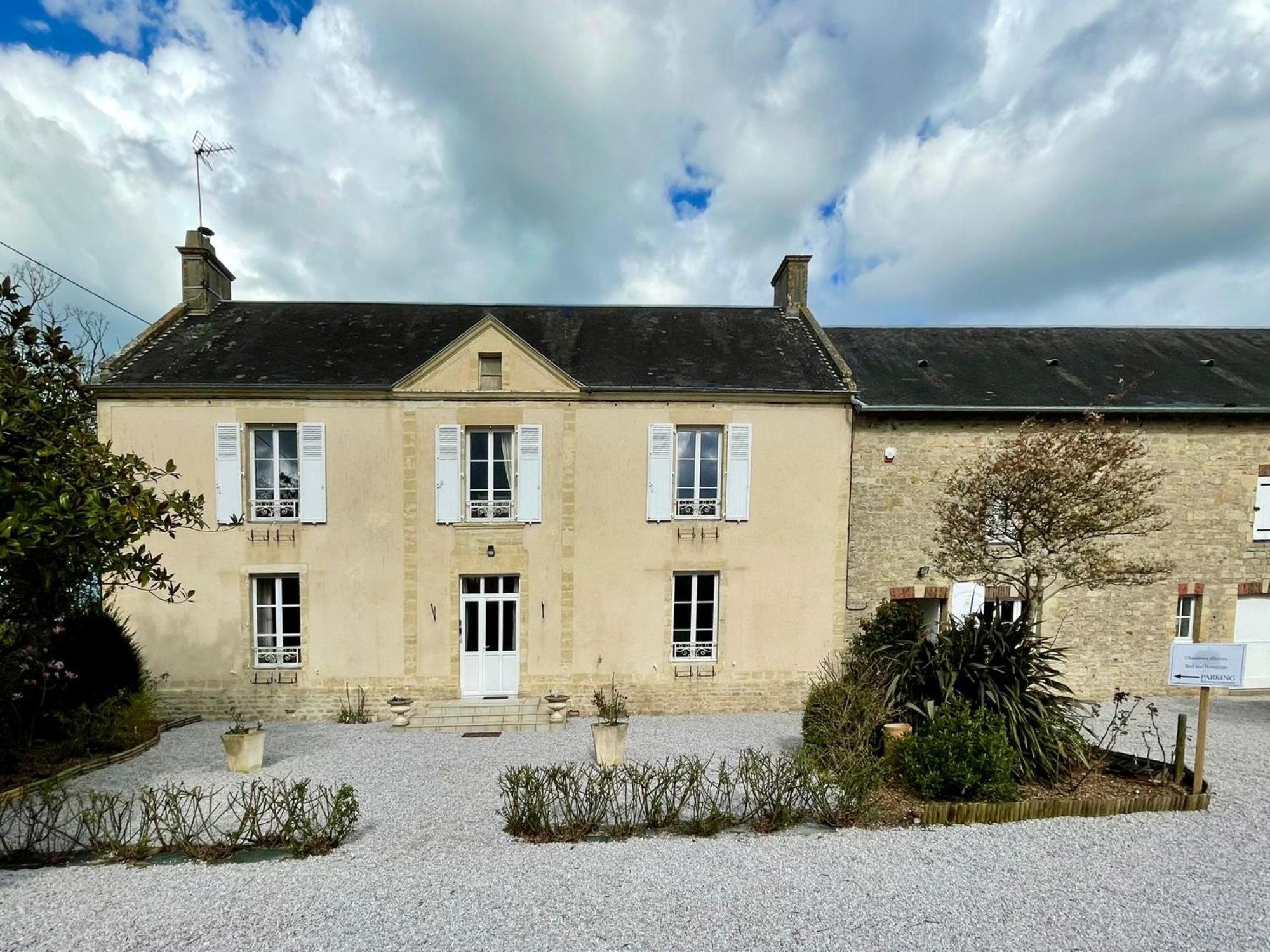 Les Chambres D'Omaha Beach Etablissement Avec Deux Chambres D'Hotes, Petit-Dejeuner Compris Fait-Maison Et Produits Locaux Vierville-sur-Mer Luaran gambar