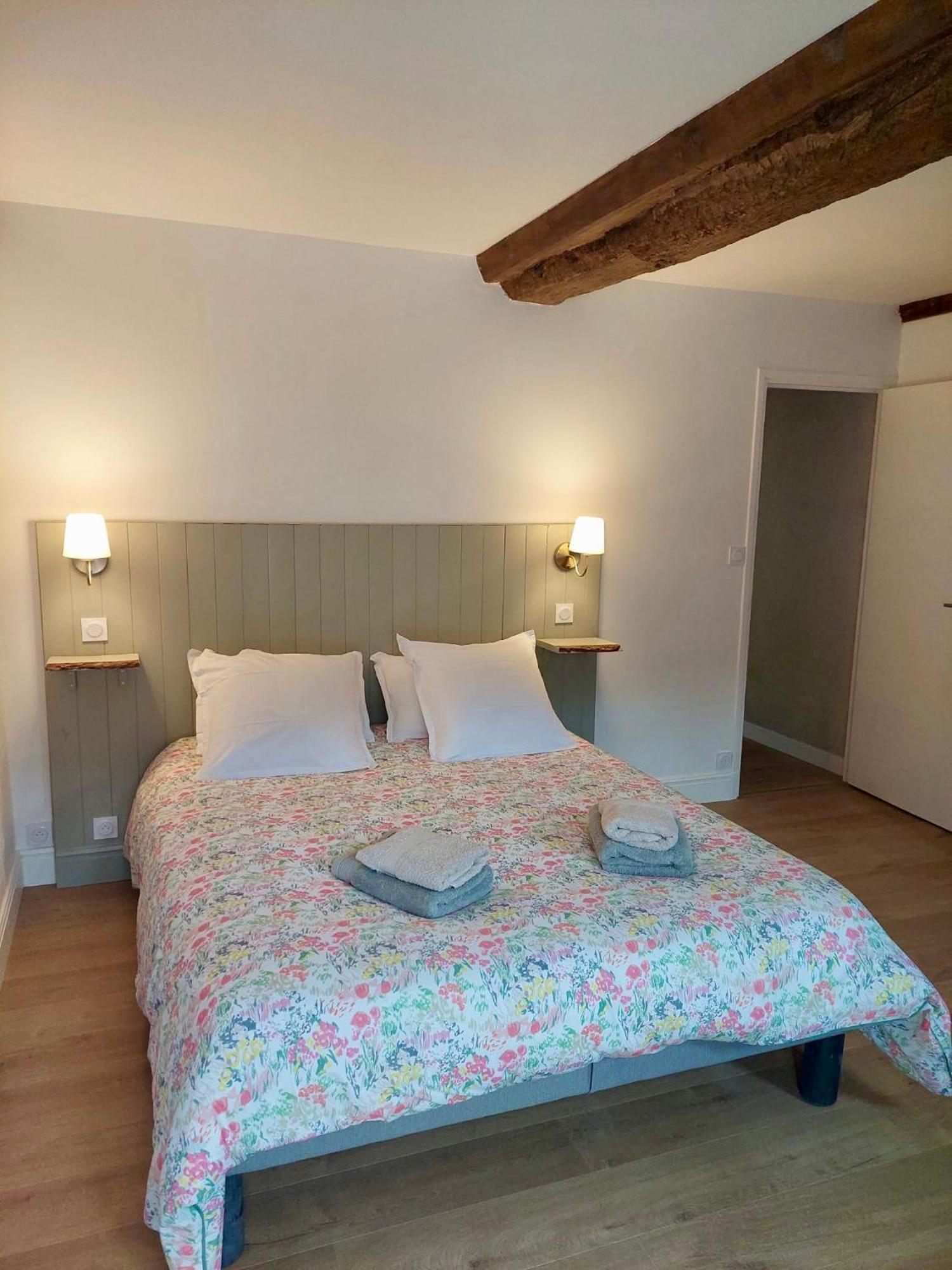 Les Chambres D'Omaha Beach Etablissement Avec Deux Chambres D'Hotes, Petit-Dejeuner Compris Fait-Maison Et Produits Locaux Vierville-sur-Mer Luaran gambar